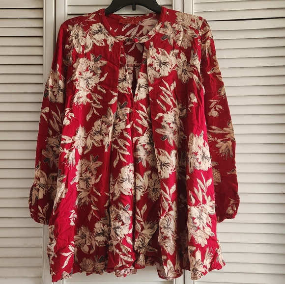 Akira Chicago Red Label Blouse With Pockets. - Picture 3 of 16